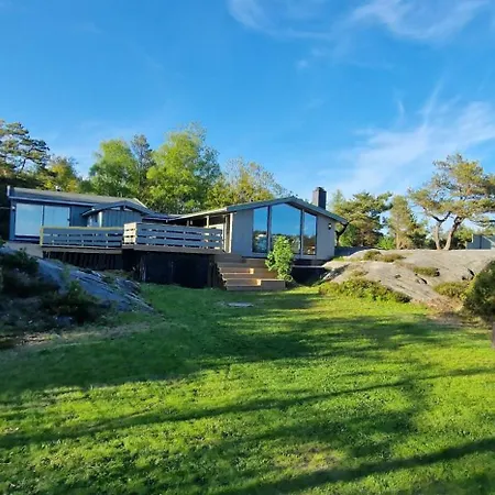 Dom wakacyjny Idyllisk Perle Med Privat Sandstrand I Hjertet Av Sorlandet Mm Lillesand